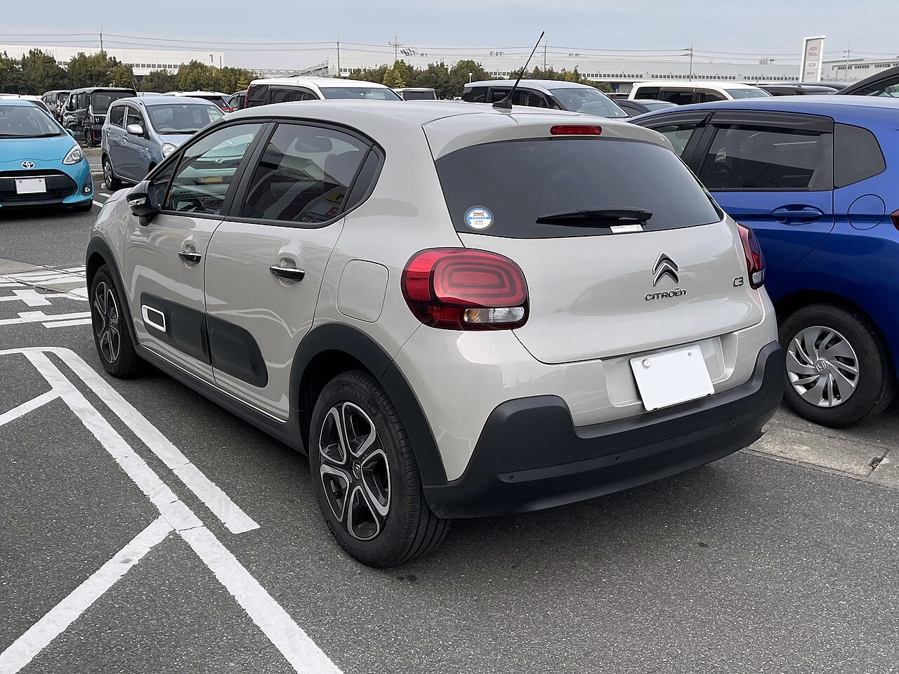Citroën C3 FEEL (ABA-B6HN01) rear.jpg