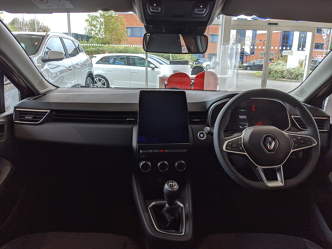 2019 Renault Clio Iconic TCe 100 Interior.jpg