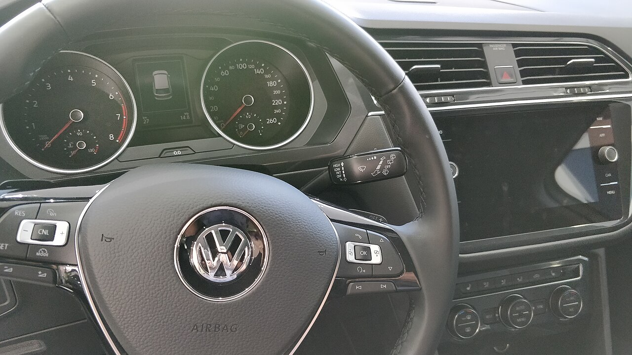 Interior VW Tiguan 2018 - 1.jpg